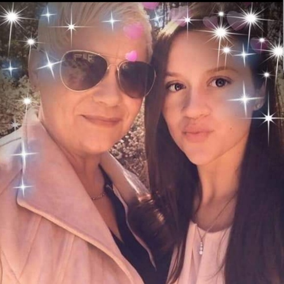 Meet your Posher, Deborah - Picture 1 of 1